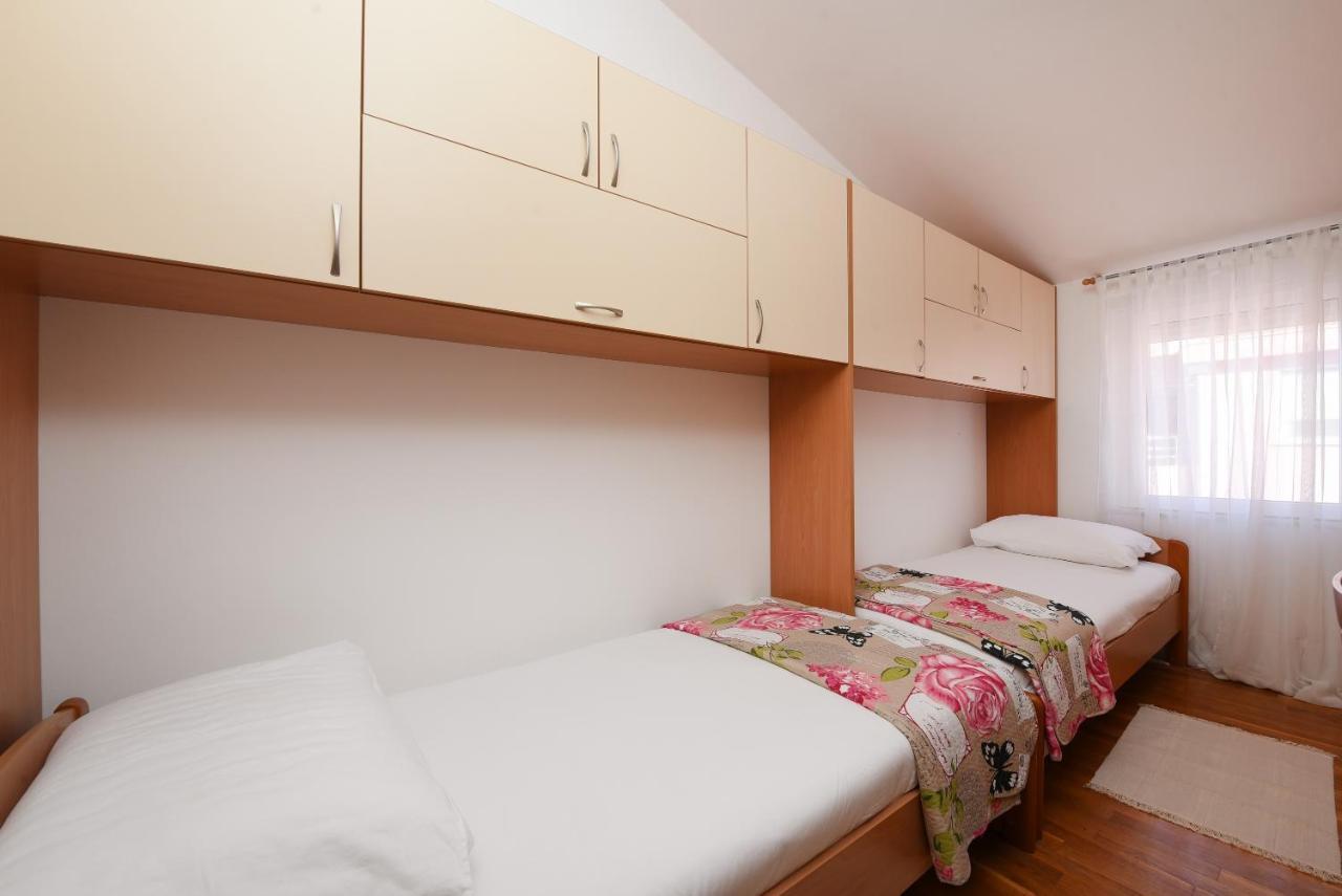 Lola Maria 2 Apartment Zadar Exterior photo
